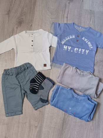 Lot de vêtements 1/6 mois