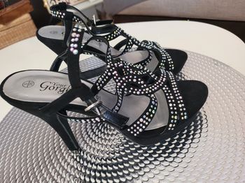 Pieds nu  38