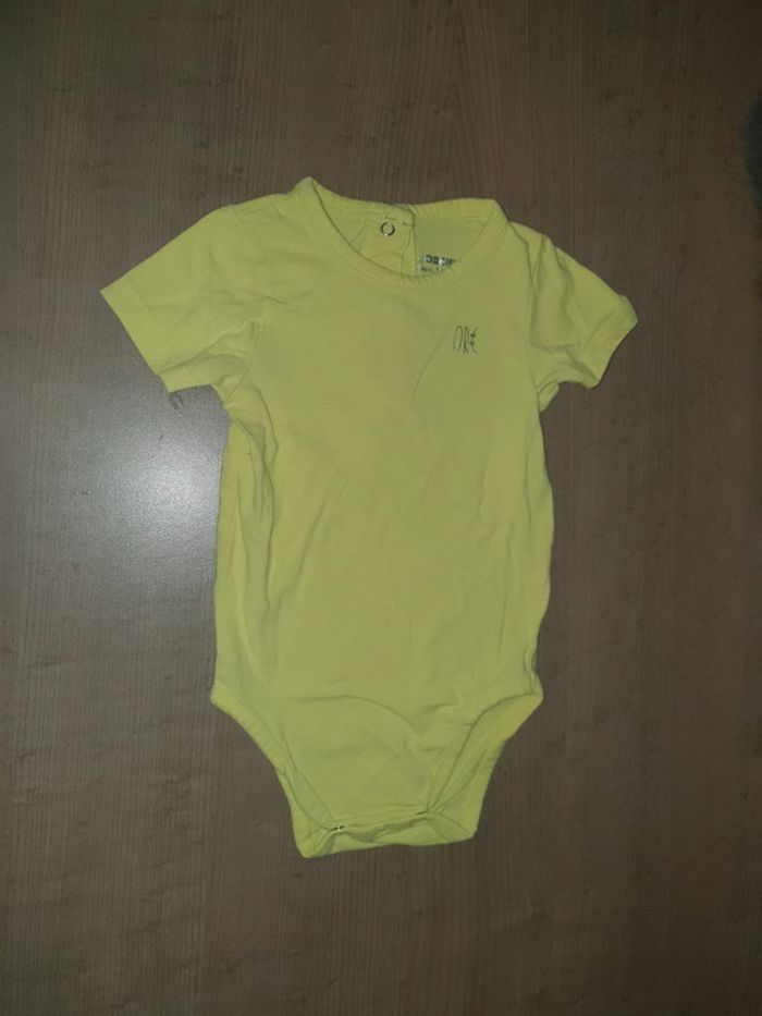 Body manches courtes 12mois