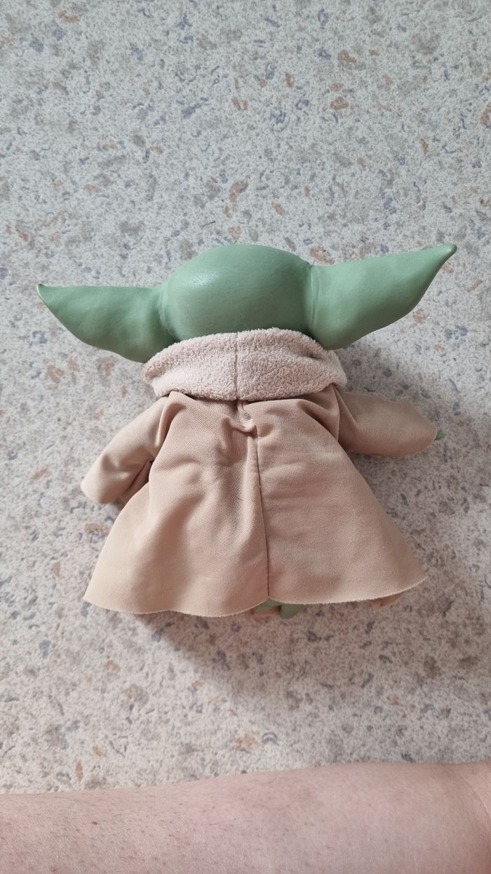 Figurine grogu sonore et accessoires - photo numéro 4