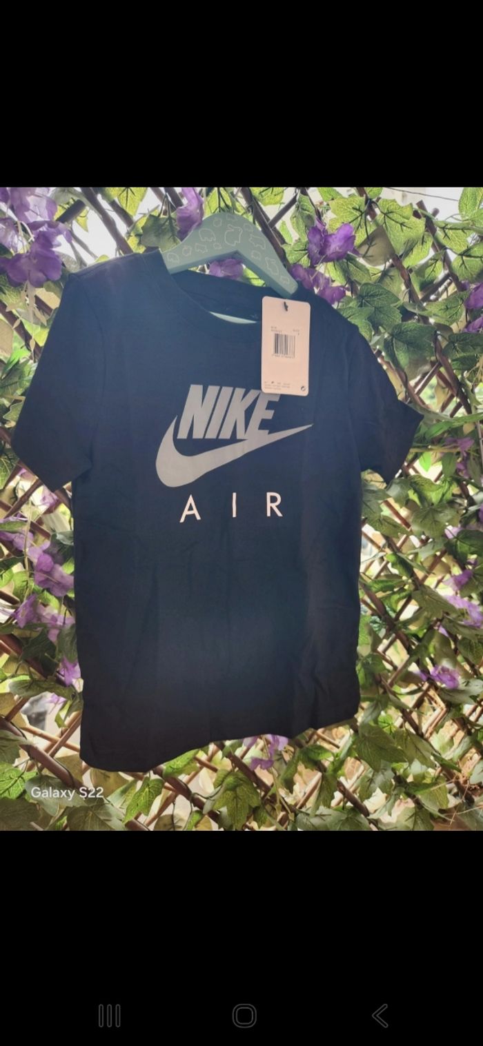 Tee shirt nike