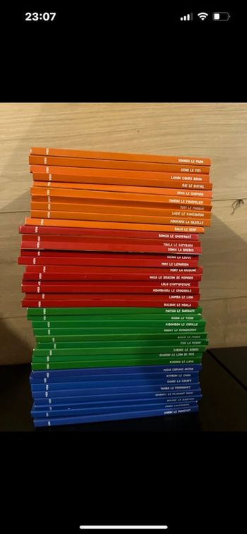 Livre les animaux du zoo à la pièce