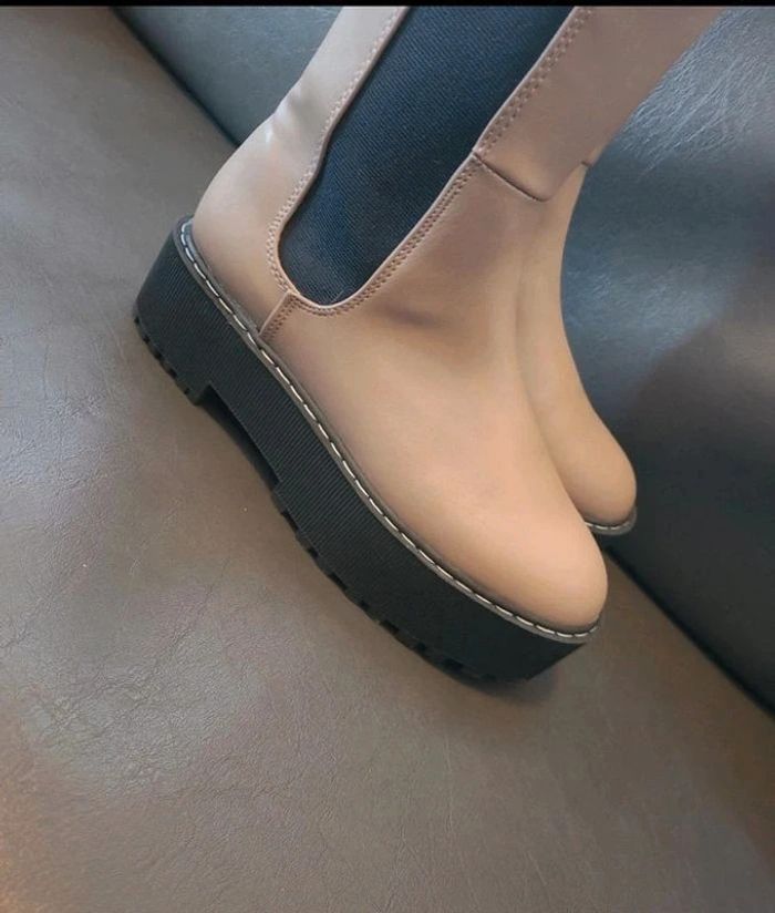 Bottines quasiment neuf taille 37 - photo numéro 6