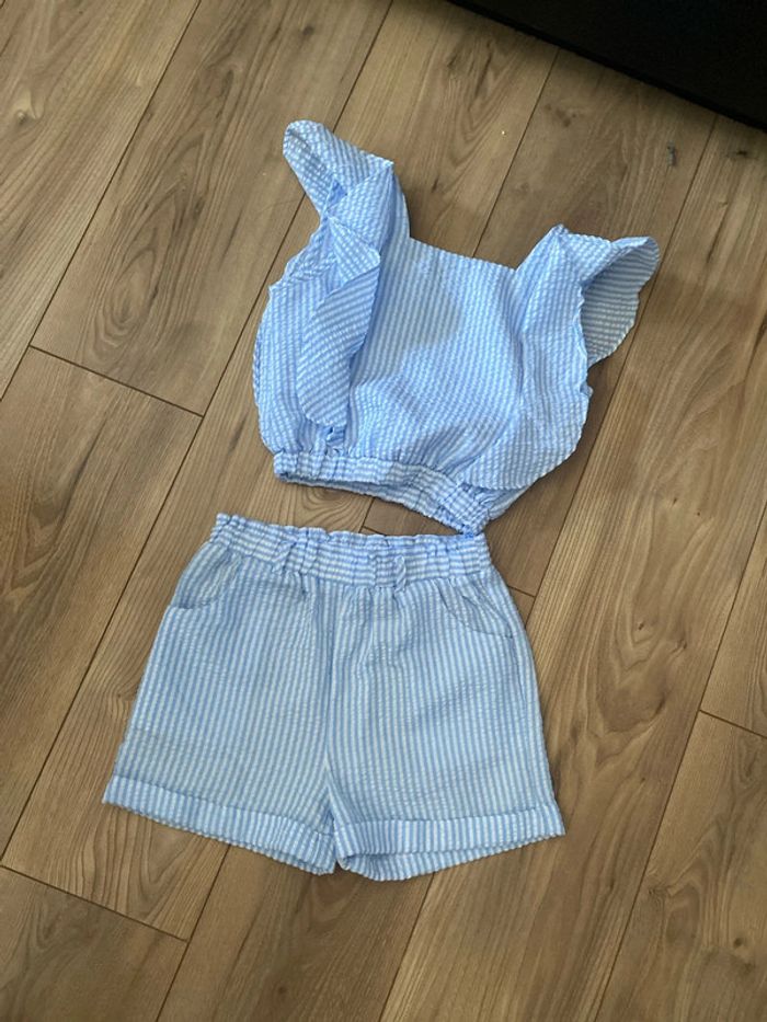 Ensemble short et T-shirt