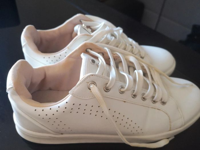 Baskets Bershka 39 - photo numéro 2