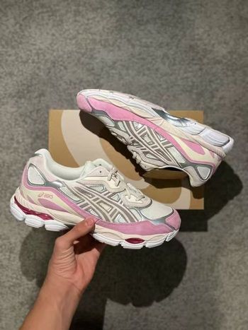 Asics Gel-NYC Rose 40