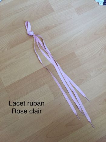 Lacet ruban rose