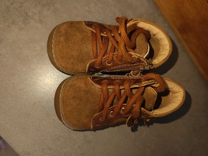 Chaussure de marche taille 20