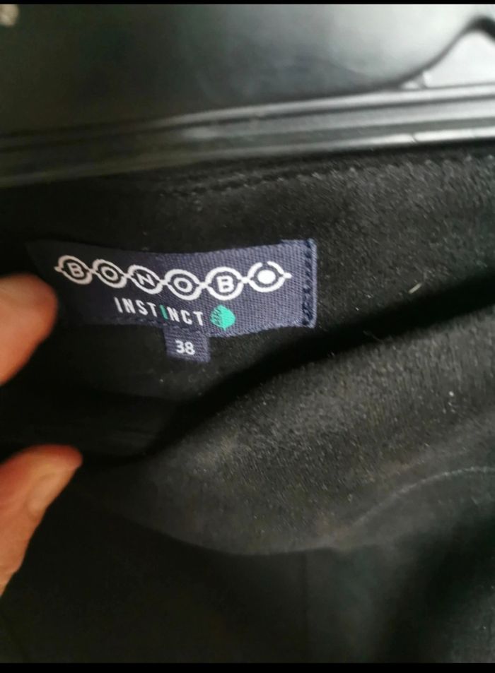 Mini jupe noire - photo numéro 4