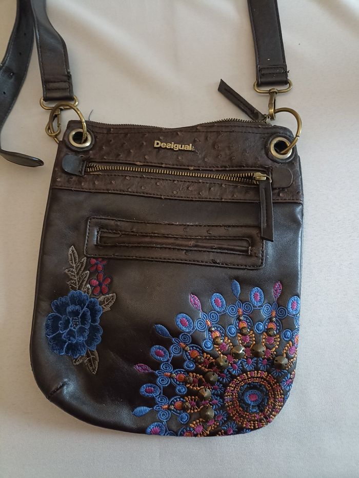 Sac bandoulière Desigual brodé & perlé - Marron Chocolat - Style bohème chic - photo numéro 2