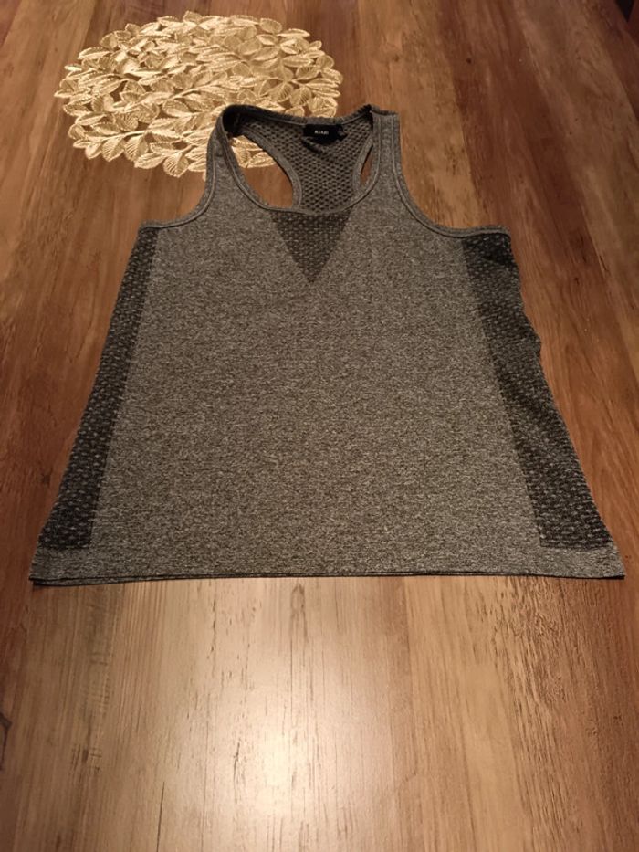 Débardeur de sport Kiabi taille M (36/38)