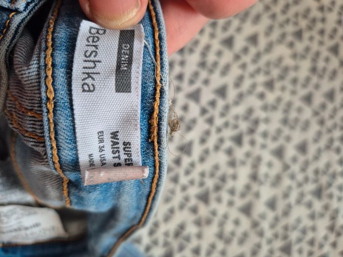 Jeans à trous - photo numéro 3