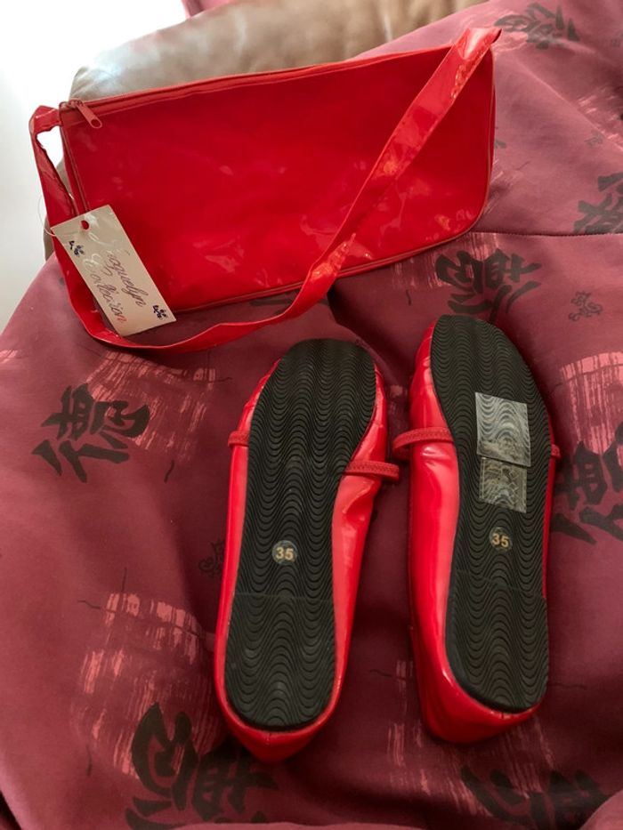 Ensemble ballerines 🥿rouge festives pointure 35 + sac - photo numéro 9