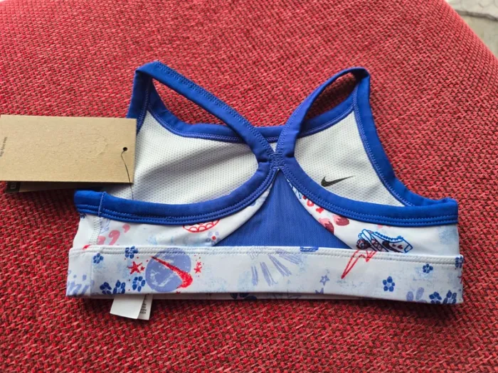 Brassière fille Nike neuve - photo numéro 2