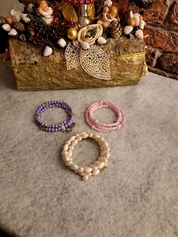 Lot de bracelets double rang blanc violet et rose