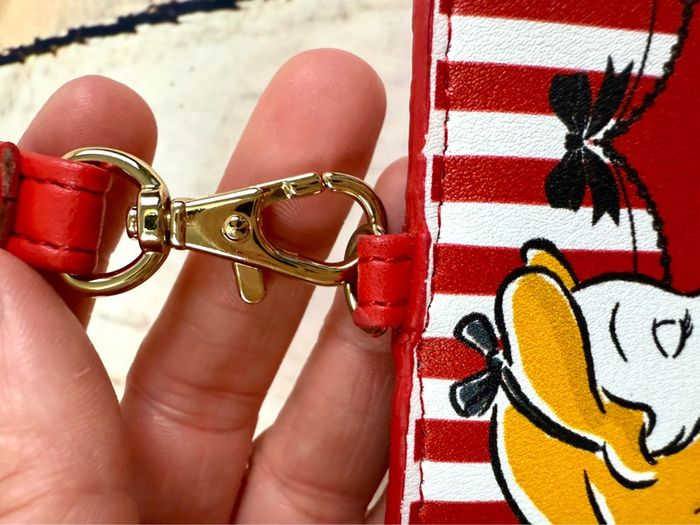 Lanière porte pass annuel Disneyland - Disney store Japon - Alice au pays des merveilles - photo numéro 4