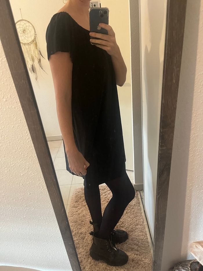 Robe noir - photo numéro 3