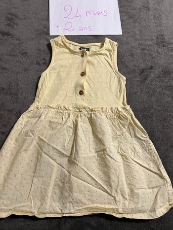 Robe 24 mois