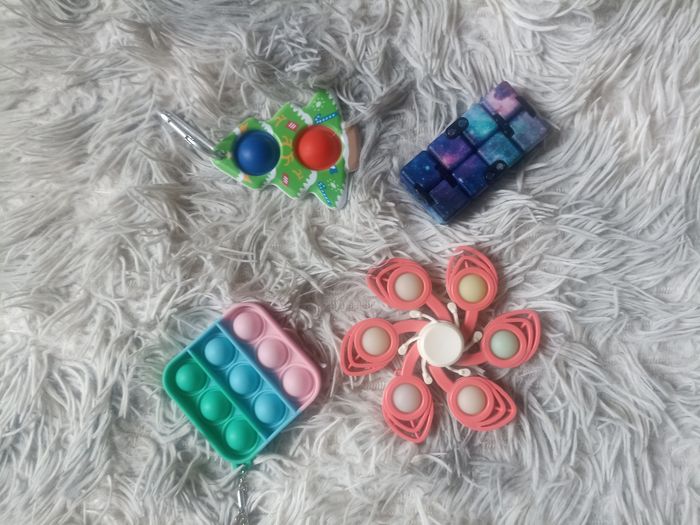 Lot de 4 Pop It fidget toys