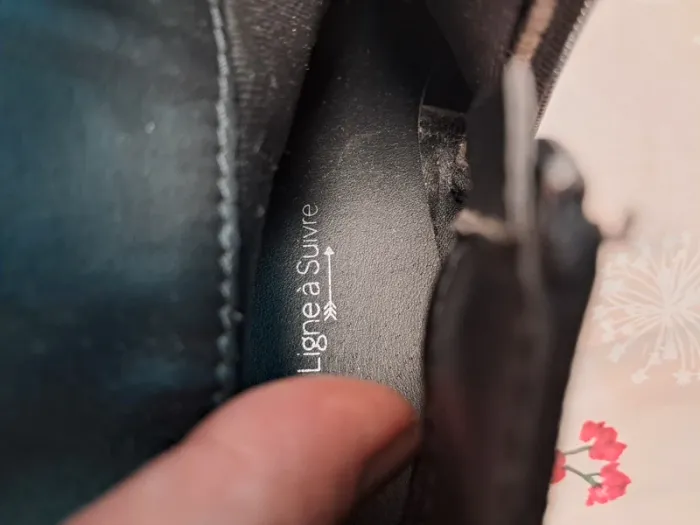 Jolies bottines noires à talons avec nœud côté, comme neuves - T39 - Ligne à suivre - photo numéro 6