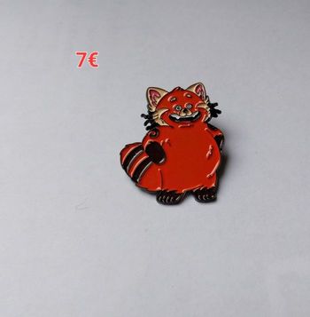 Pins alerte rouge panda disney