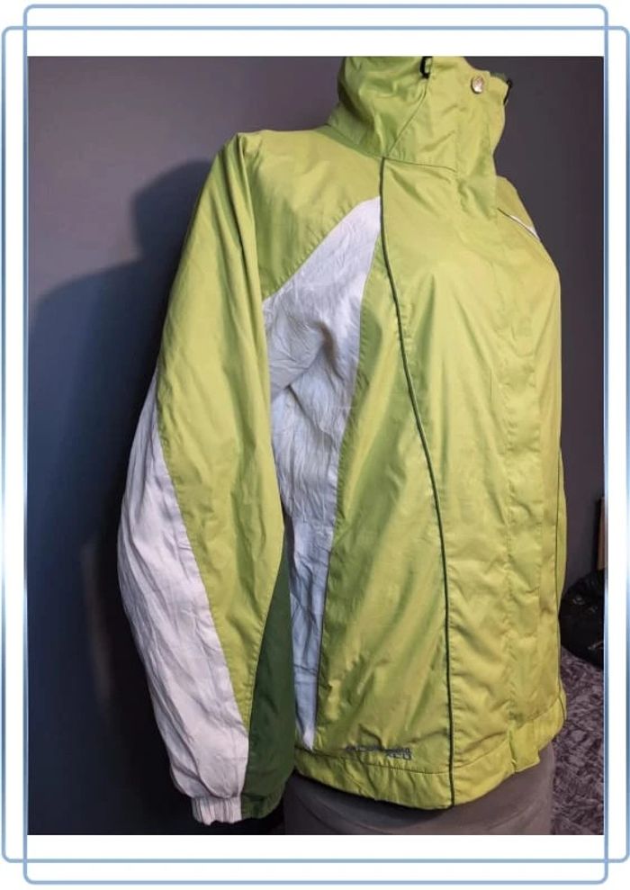 Blouson columbia femme verte et blanche / série storm dry / taille M brodé (279) - photo numéro 4