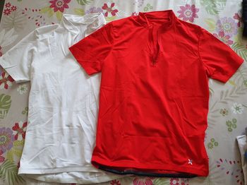 2 T-shirts vélo