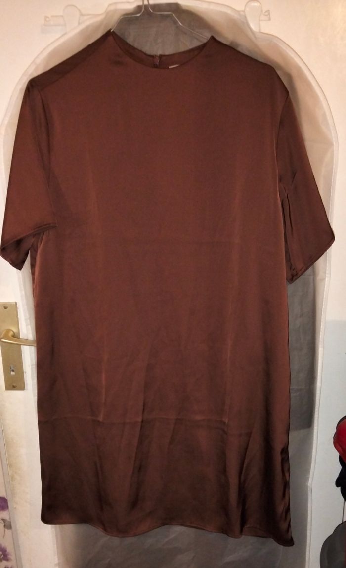 Robe manches courtes légere large satiné h&m