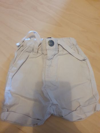 Short neuf