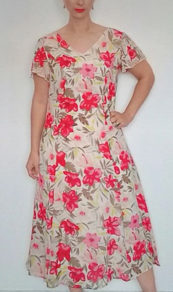 Robe longue fleurie manches courtes volantées 40