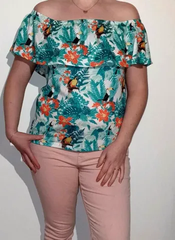 Tee-shirt  épaules dénudé