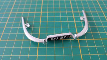 Pare-chocs arrière pièce miniature Bburago Burago Jaguar type E 1961 1/18 1/18e 1/18ème #B88