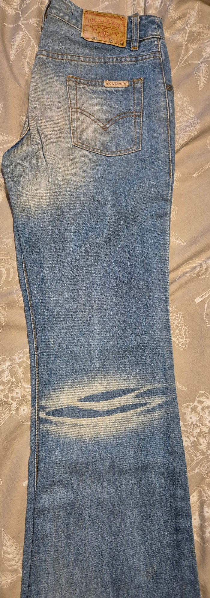Jean rica Lewis femme - photo numéro 4
