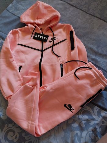 Jogging fashion.