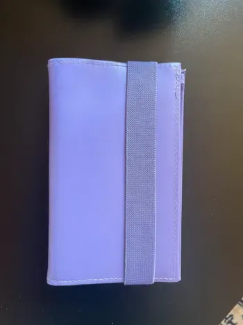 Porte feuille mauve
