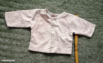 -gilet, marque 'canari'. Taille 3mois. Coloris beige ivoire.