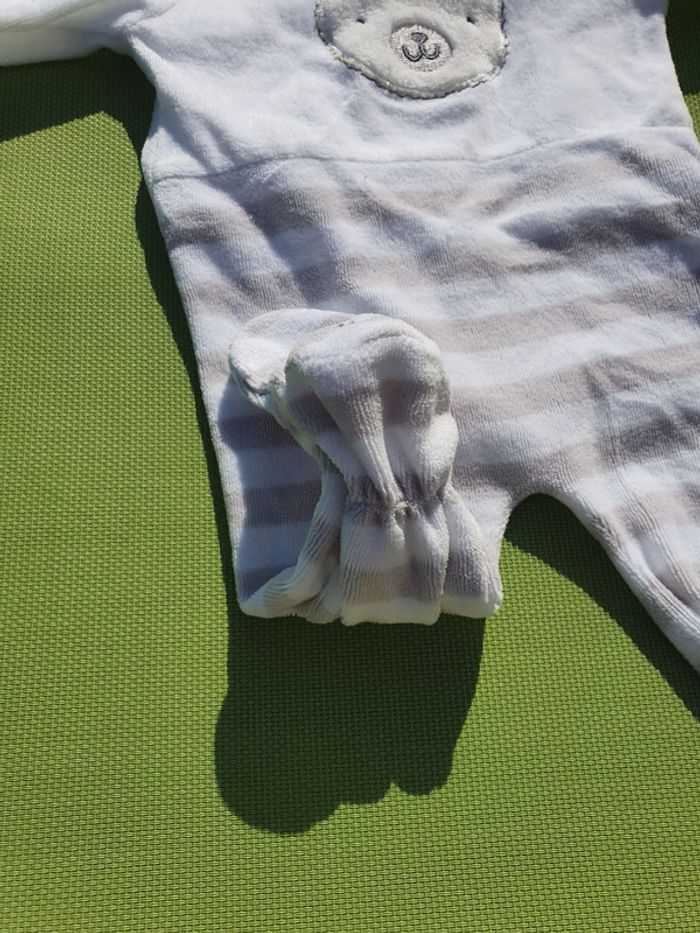 Pyjama une pièce à pieds - photo numéro 3