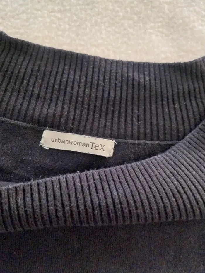 Pull noir col ovale T42/44 - photo numéro 3