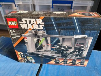 Lego star wars 75324 l'attaque des dark troopers