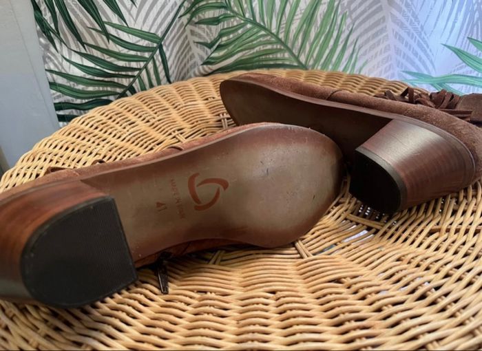 Magnifiques bottines avec des franges.alliant élégance  et modernité - photo numéro 8