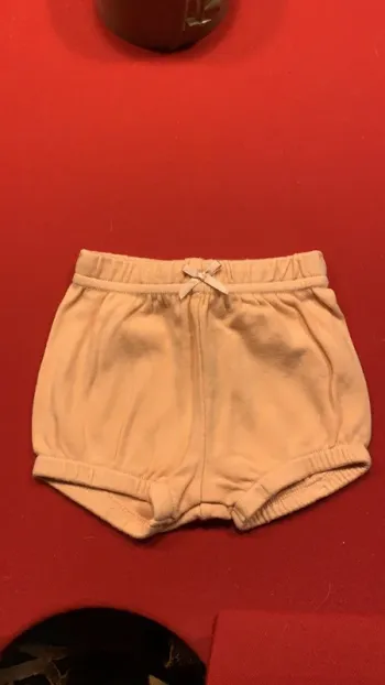 Short bébé 3 mois