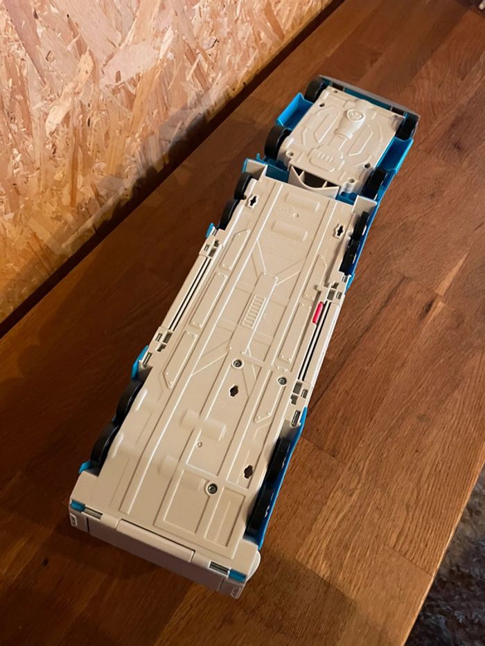 Idée cadeau 🎁 Camion Pat Patrouilleur 2 en 1 True Métal de la Pat Patrouille avec 3 véhicules - photo numéro 20