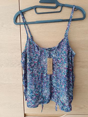 Top Etam S