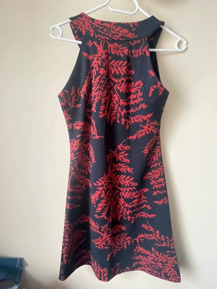 Robe marine fleurs orangées - photo numéro 4
