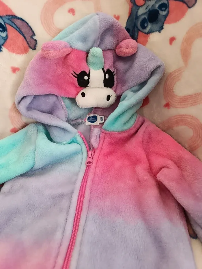 Combinaison licorne taille 12 mois - photo numéro 2