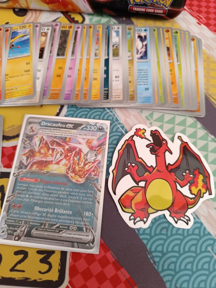 Lot de 45  cartes Pokémon+1  valisette Pokémon Dracaufeu - photo numéro 3