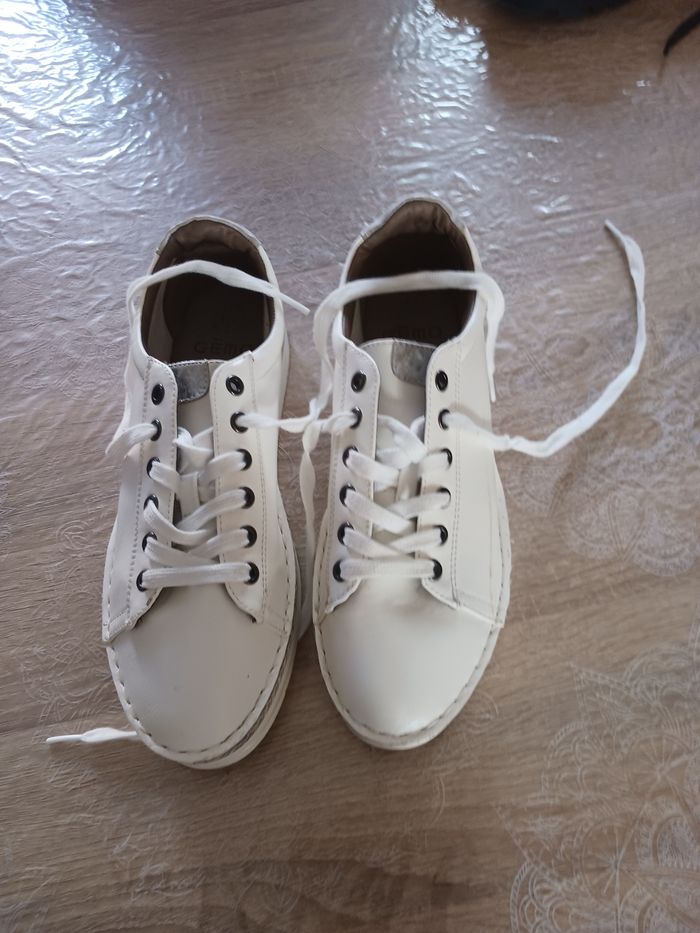 Chaussure  blanche