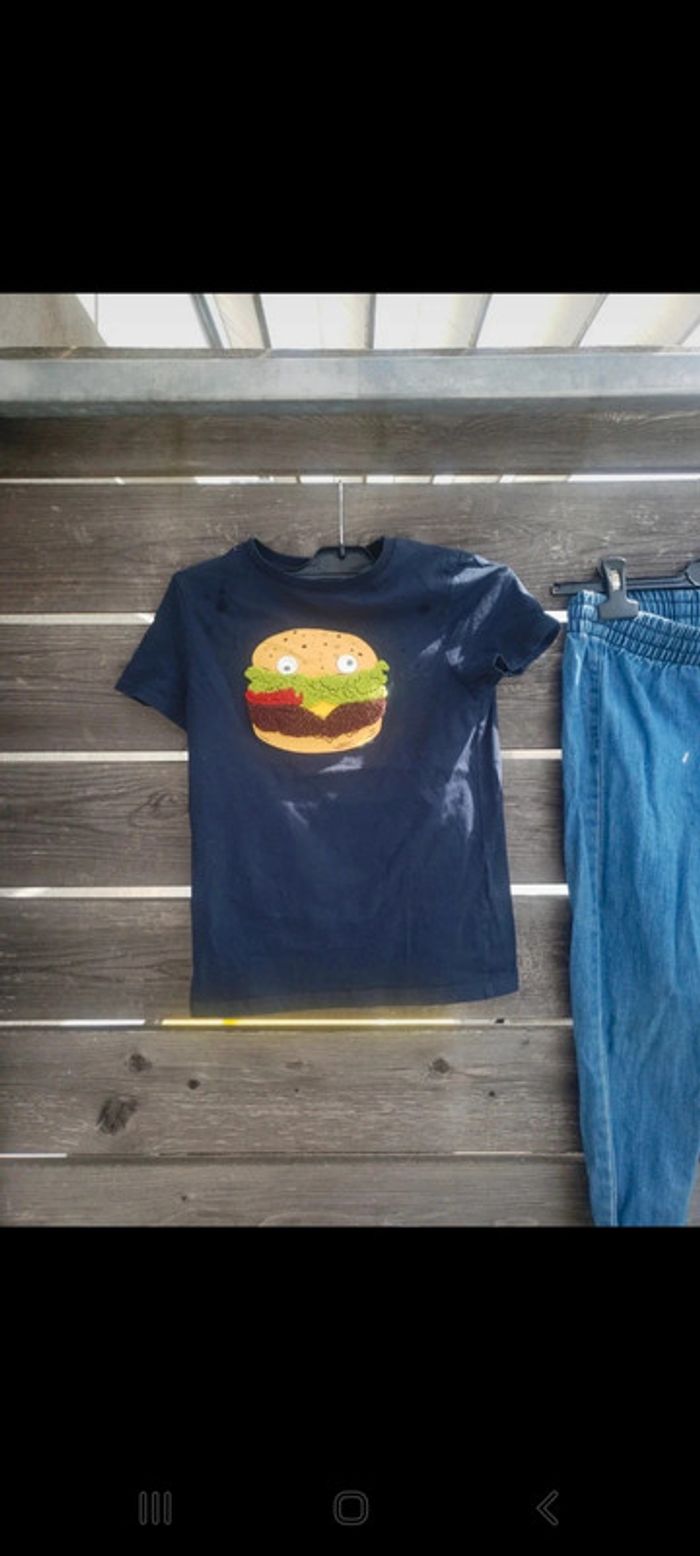 Tee shirt burger