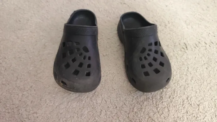 Claquettes style crocs - photo numéro 5