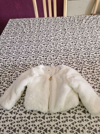 Manteau taille 6 mois